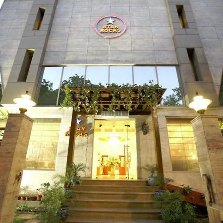 Hotel Star Rocks New Delhi Eksteriør bilde